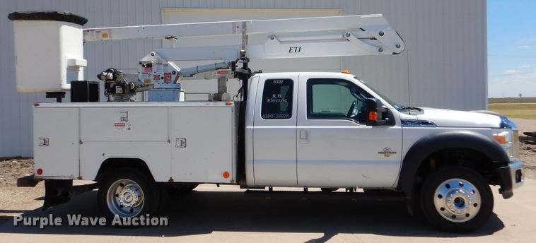 image for item LB9860 2011 Ford F450 Super Duty Lariat  SuperCab Bucket truck