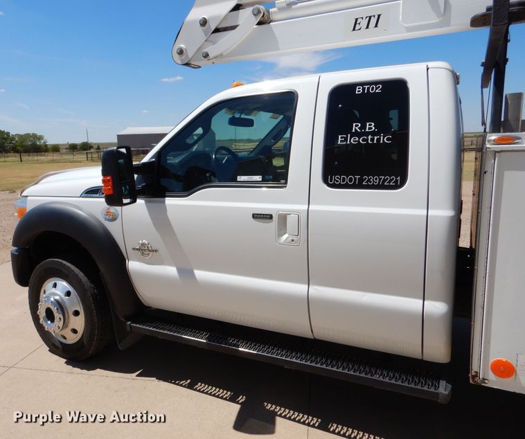 image for item LB9860 2011 Ford F450 Super Duty Lariat  SuperCab Bucket truck