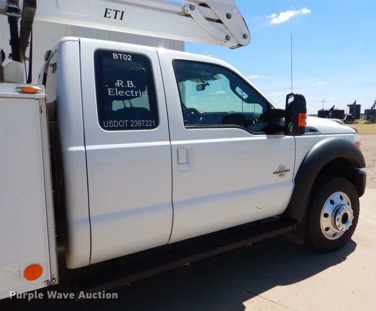 image for item LB9860 2011 Ford F450 Super Duty Lariat  SuperCab Bucket truck