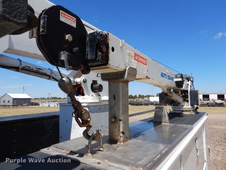 image for item LB9860 2011 Ford F450 Super Duty Lariat  SuperCab Bucket truck