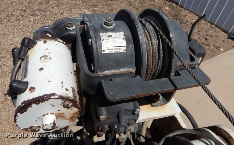 image for item LB9860 2011 Ford F450 Super Duty Lariat  SuperCab Bucket truck