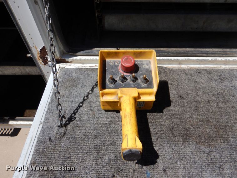 image for item LB9860 2011 Ford F450 Super Duty Lariat  SuperCab Bucket truck