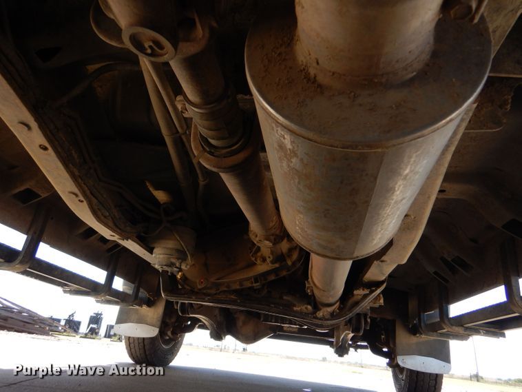 image for item LB9860 2011 Ford F450 Super Duty Lariat  SuperCab Bucket truck