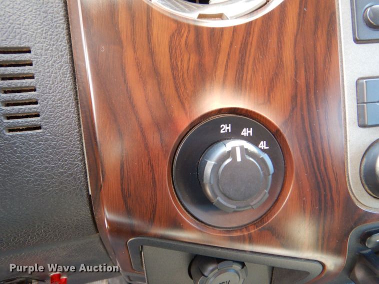 image for item LB9860 2011 Ford F450 Super Duty Lariat  SuperCab Bucket truck