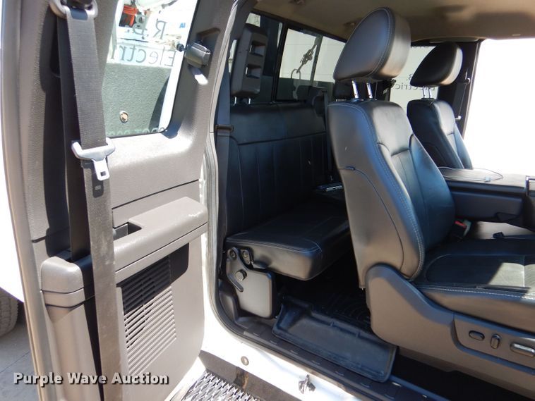 image for item LB9860 2011 Ford F450 Super Duty Lariat  SuperCab Bucket truck