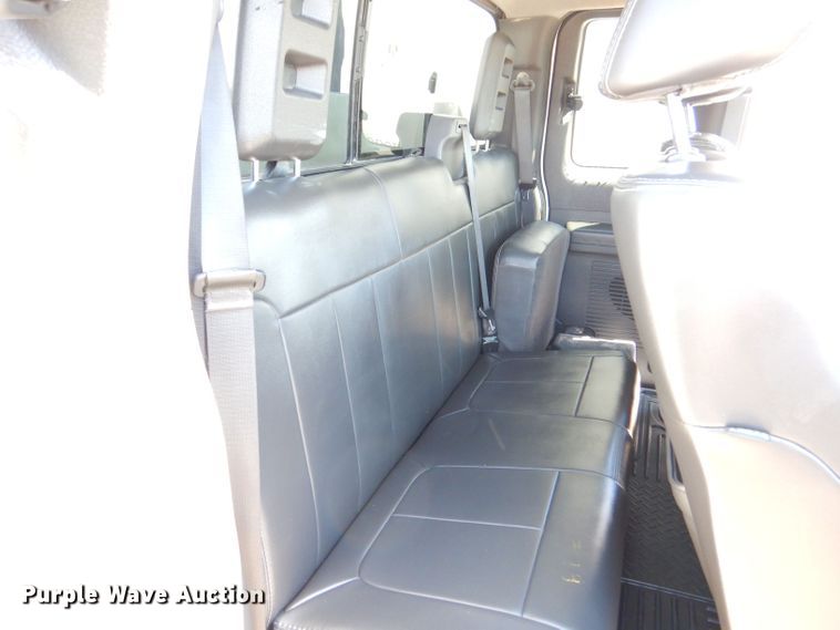 image for item LB9860 2011 Ford F450 Super Duty Lariat  SuperCab Bucket truck