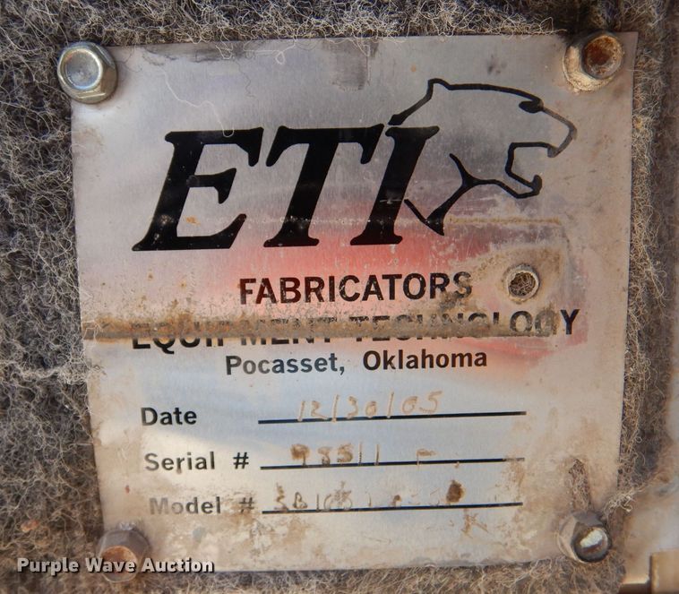 image for item LB9860 2011 Ford F450 Super Duty Lariat  SuperCab Bucket truck