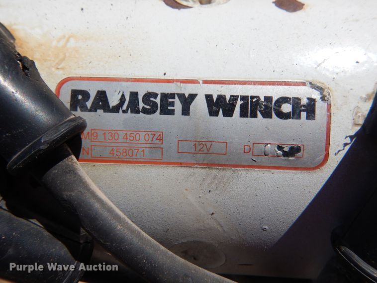 image for item LB9860 2011 Ford F450 Super Duty Lariat  SuperCab Bucket truck