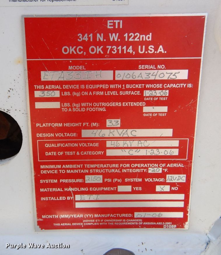 image for item LB9860 2011 Ford F450 Super Duty Lariat  SuperCab Bucket truck