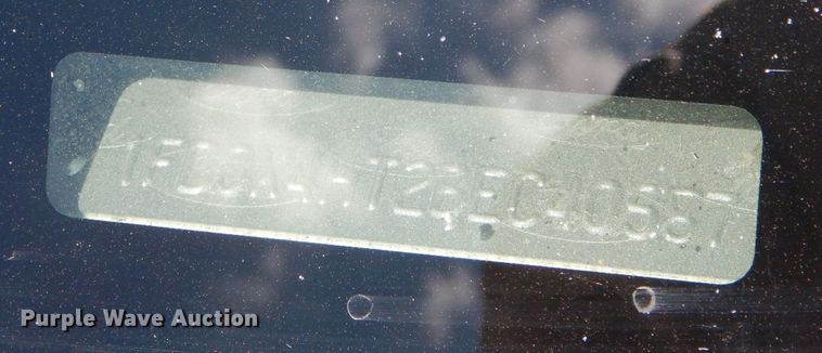 image for item LB9860 2011 Ford F450 Super Duty Lariat  SuperCab Bucket truck