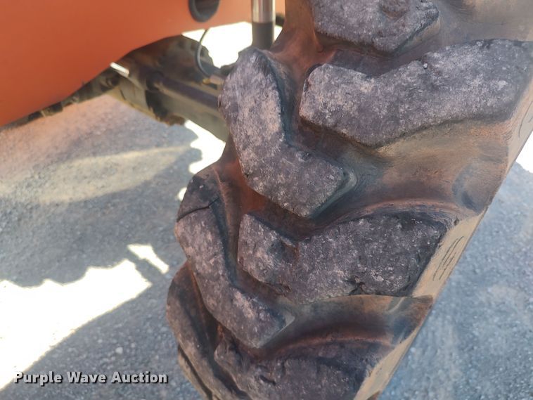 image for item LK9061 2014 SkyTrak 8042  telehandler