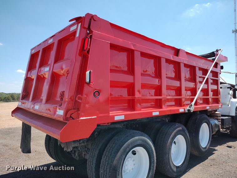 image for item LK9074 1994 Mack DM690S  dump truck