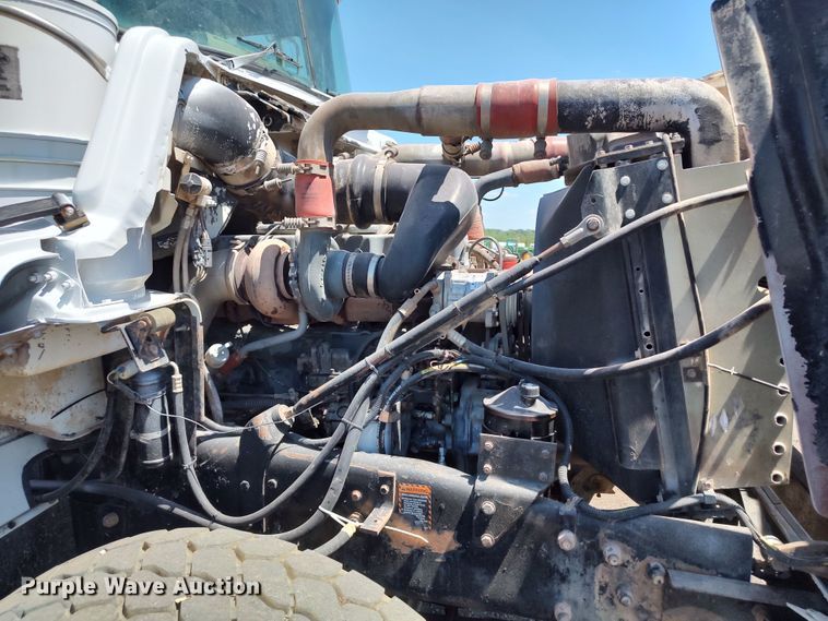 image for item LK9074 1994 Mack DM690S  dump truck