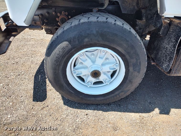 image for item LK9074 1994 Mack DM690S  dump truck