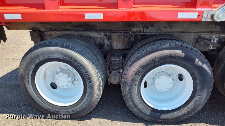 image for item LK9074 1994 Mack DM690S  dump truck