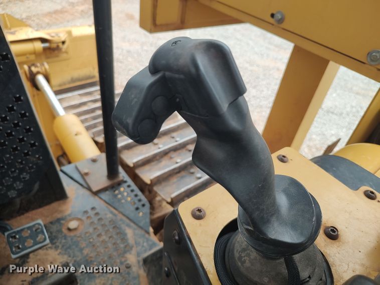 image for item LK9083 2008 Caterpillar D6N LGP  pipelayer