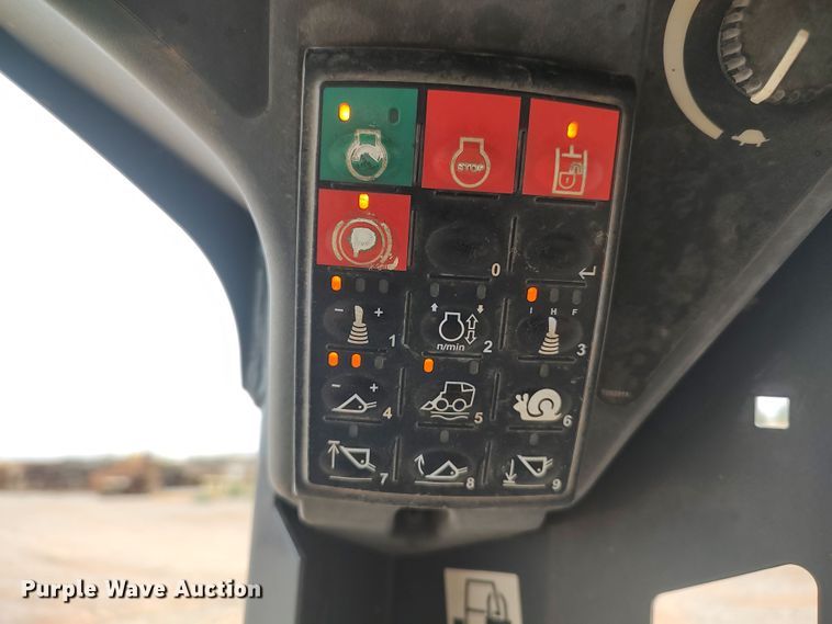 image for item LK9084 2013 John Deere 333E  tracked skid steer loader