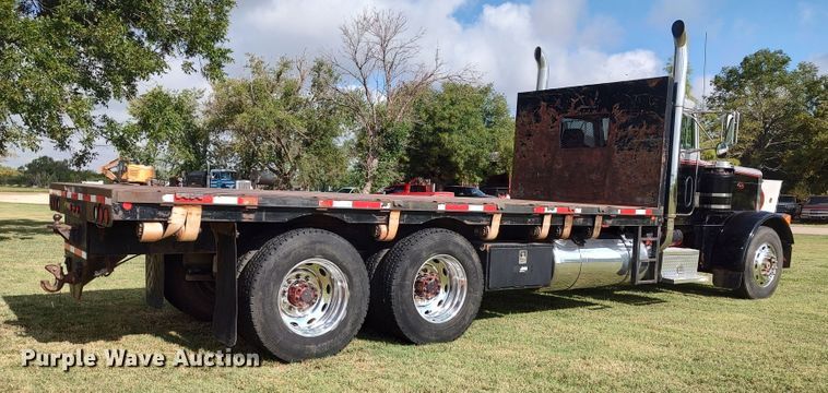 image for item LK9094 1996 Peterbilt 379  flatbed truck