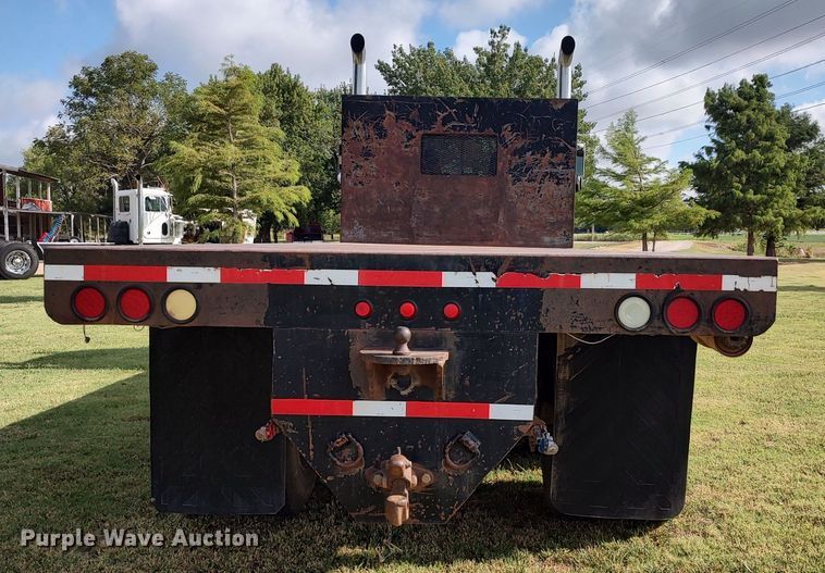 image for item LK9094 1996 Peterbilt 379  flatbed truck