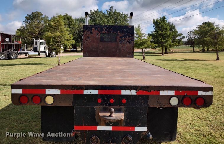 image for item LK9094 1996 Peterbilt 379  flatbed truck