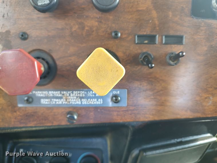 image for item LK9094 1996 Peterbilt 379  flatbed truck