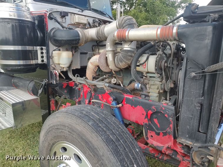 image for item LK9094 1996 Peterbilt 379  flatbed truck