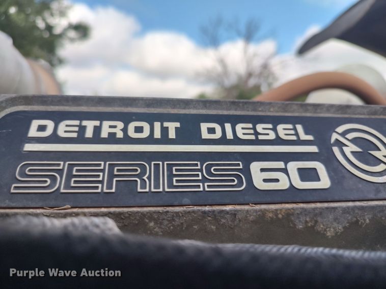 image for item LK9094 1996 Peterbilt 379  flatbed truck