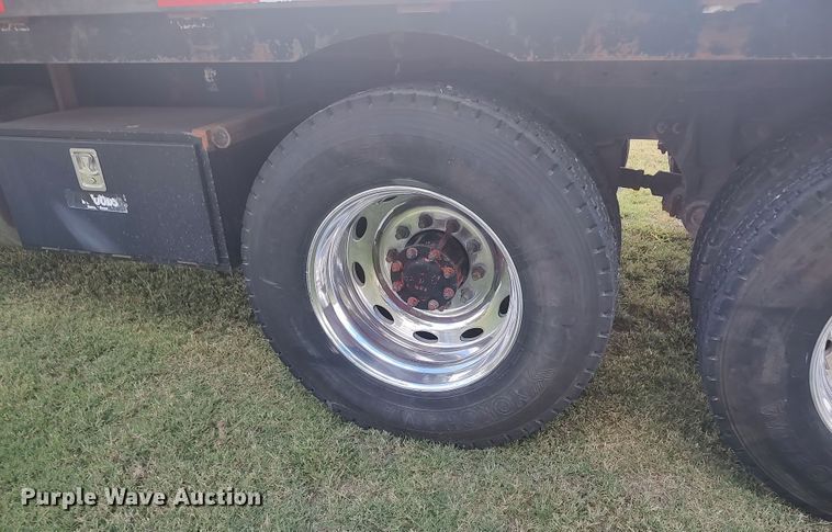 image for item LK9094 1996 Peterbilt 379  flatbed truck