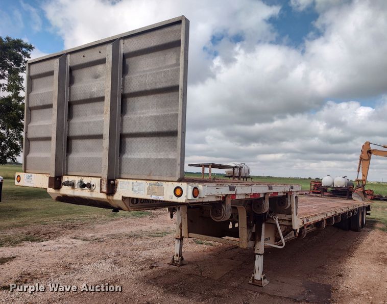 image for item LK9096 2009 Trail King TK70  drop deck trailer