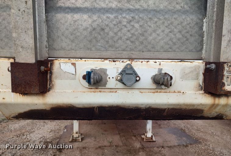 image for item LK9096 2009 Trail King TK70  drop deck trailer