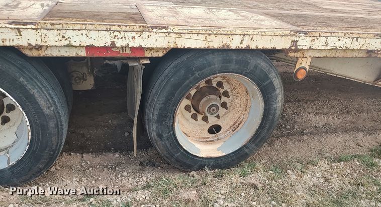 image for item LK9096 2009 Trail King TK70  drop deck trailer