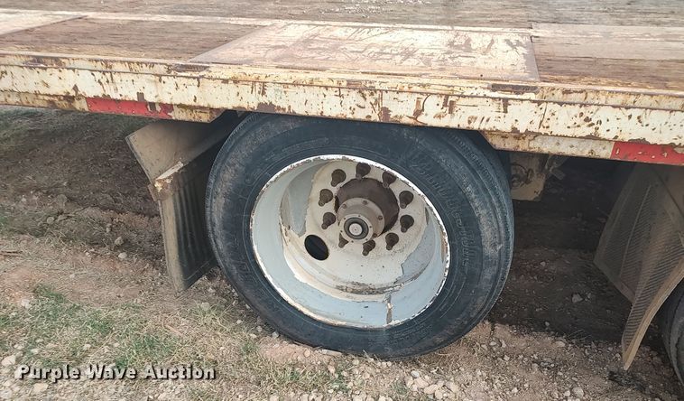 image for item LK9096 2009 Trail King TK70  drop deck trailer