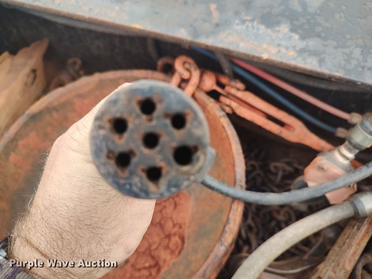 image for item LK9098 2015 Holden TD040  equipment trailer