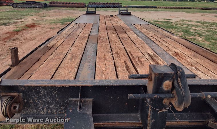 image for item LK9098 2015 Holden TD040  equipment trailer