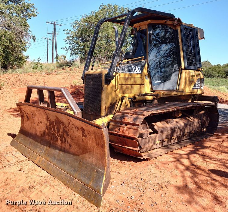 image for item LK9121 2005 Caterpillar D5G LGP  dozer