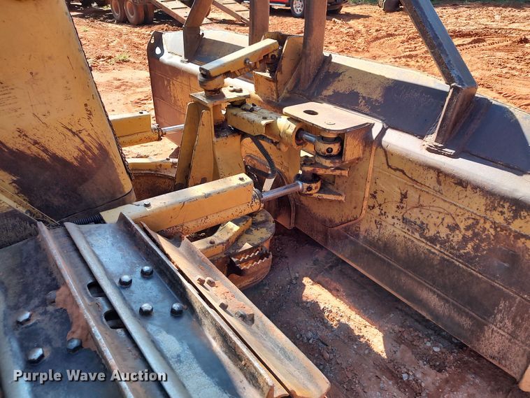 image for item LK9121 2005 Caterpillar D5G LGP  dozer