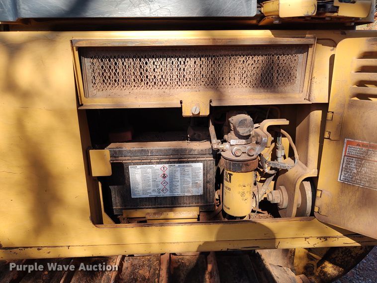 image for item LK9121 2005 Caterpillar D5G LGP  dozer