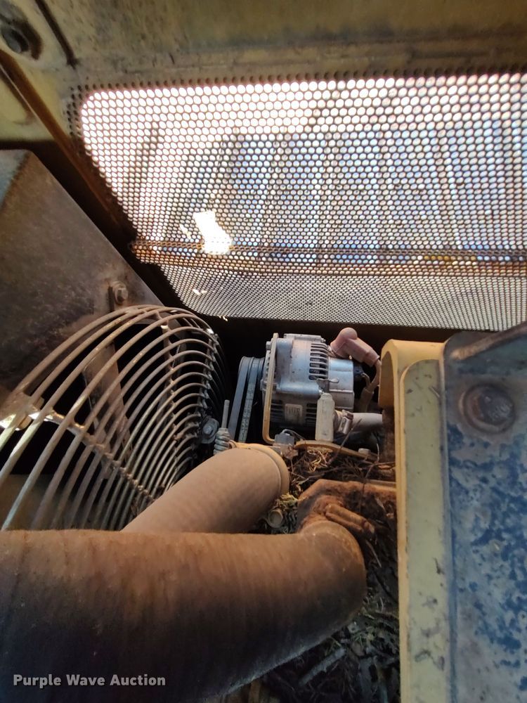 image for item LK9121 2005 Caterpillar D5G LGP  dozer