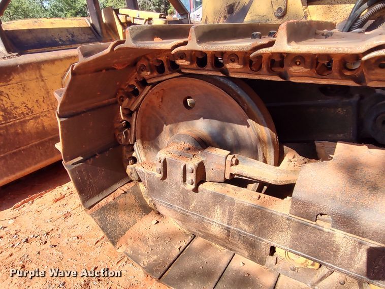image for item LK9121 2005 Caterpillar D5G LGP  dozer