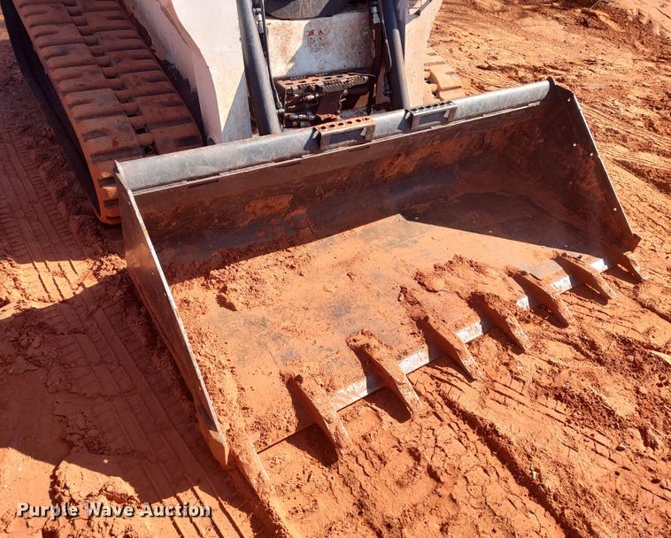image for item LK9122 2021 Bobcat T770  tracked skid steer loader