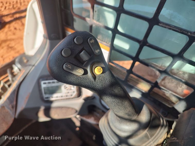 image for item LK9122 2021 Bobcat T770  tracked skid steer loader