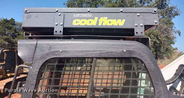 image for item LK9122 2021 Bobcat T770  tracked skid steer loader