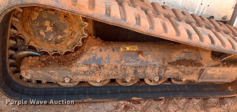 image for item LK9122 2021 Bobcat T770  tracked skid steer loader