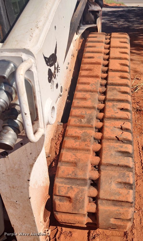 image for item LK9122 2021 Bobcat T770  tracked skid steer loader