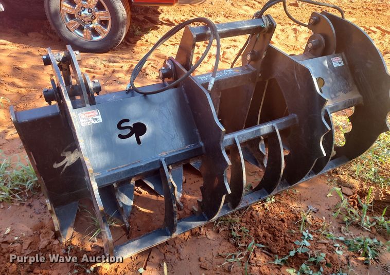 image for item LK9124 Skid Pro 657-1-0002  skid steer rock grapple