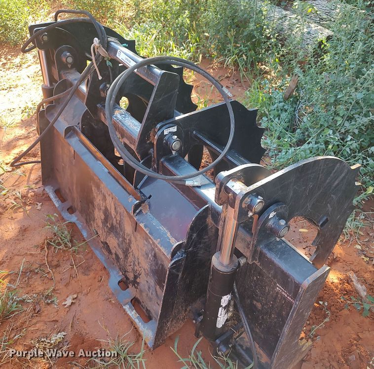 image for item LK9124 Skid Pro 657-1-0002  skid steer rock grapple