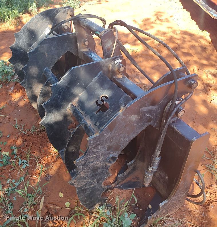 image for item LK9124 Skid Pro 657-1-0002  skid steer rock grapple