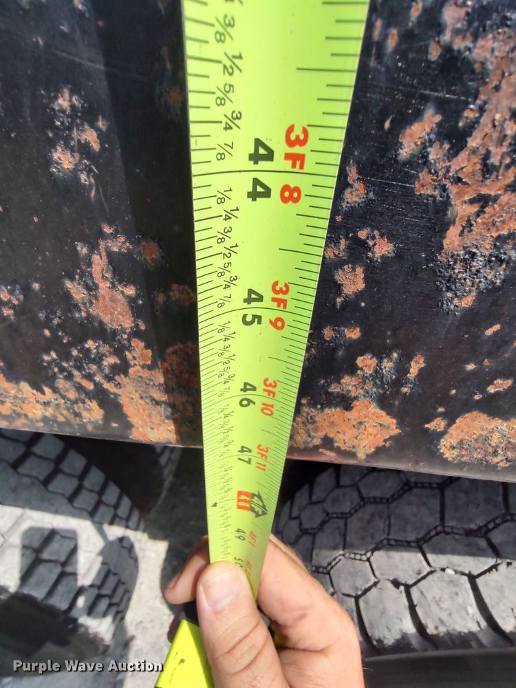 image for item LK9153 2004 Mack CX Series  dump truck