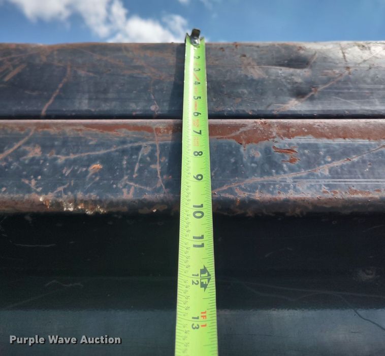 image for item LK9153 2004 Mack CX Series  dump truck