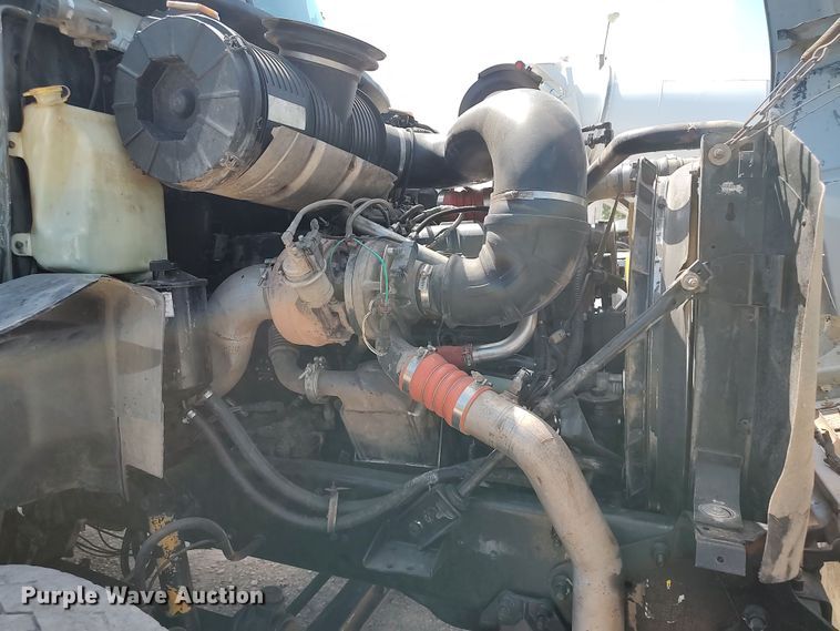 image for item LK9153 2004 Mack CX Series  dump truck